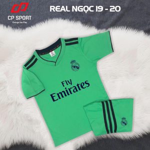 Áo bóng đá trẻ em CP CLB Real Madrid màu xanh lá năm 2020